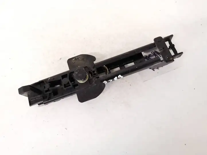 Audi A6 (2004 - 2008)  8e0857833e Другая внешняя деталь