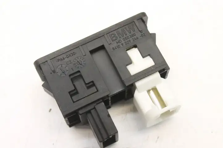 BMW 1 F20 F21 (2011 - 2019)  9229246 Разъем AUX