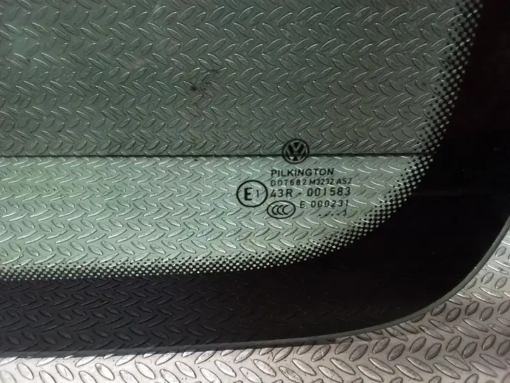 Volkswagen Caddy (2010 - 2015) Заднее боковое стекло — фото 2