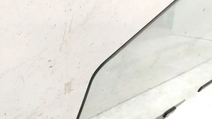 Toyota Corolla E120 E130 (2000 - 2004) 43R007951 Стекло передней двери — фото 7