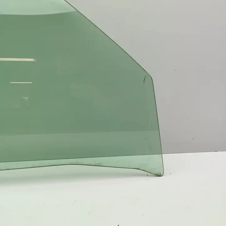 Nissan 370Z (2008 - 2014)  803001EA0A Основное стекло передних дверей (двухдверного автомобиля)