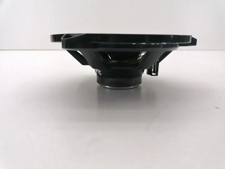Audi A6 (2001 - 2004)  4B0035411 Громкоговоритель (громкоговорители) в задних дверях