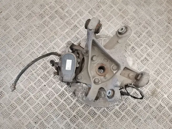 Tesla Model 3 (2017 - 2023) 1044416-00-F Ступица колеса — фото 1