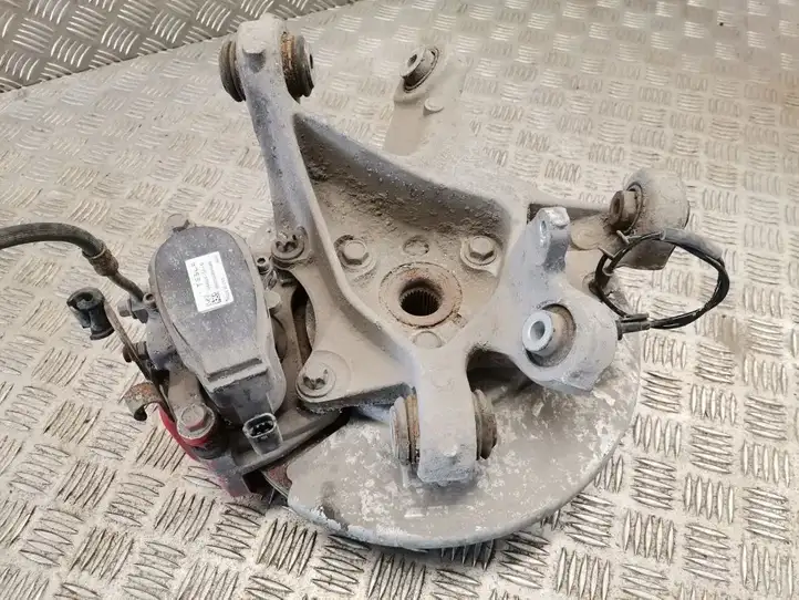 Tesla Model 3 (2017 - 2023) 1044416-00-F Ступица колеса — фото 3