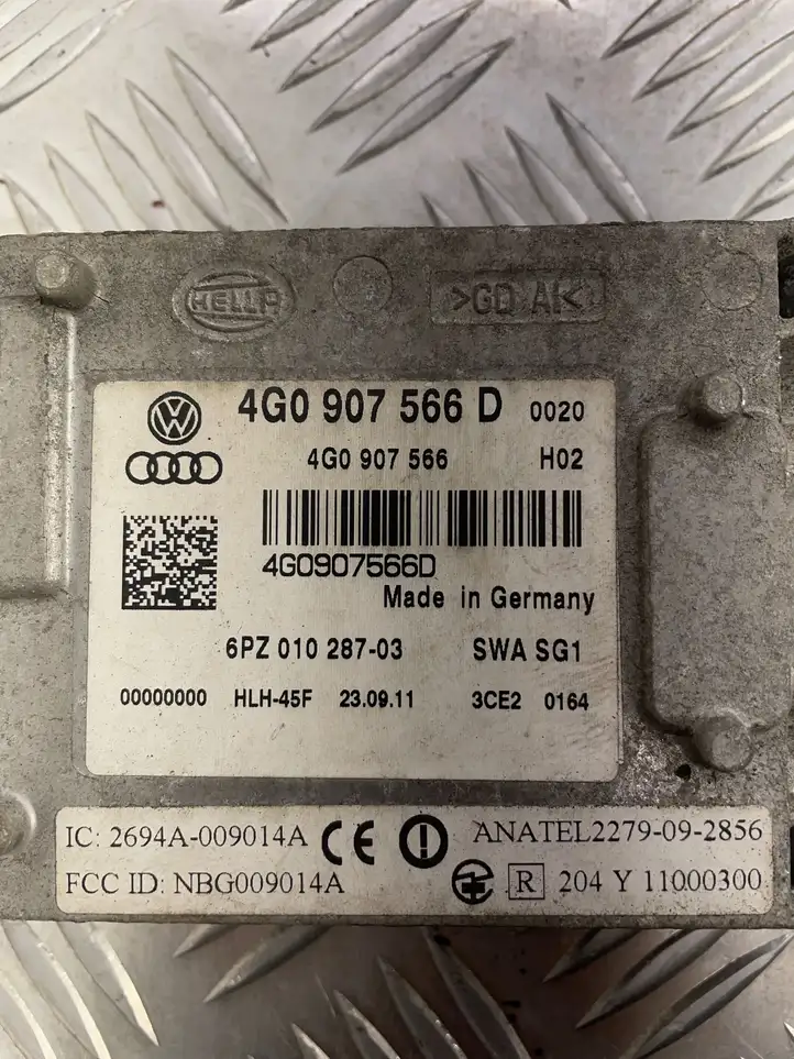 Audi A6 C7 (2011 - 2014) 4G0907566D Радар контроля слепых зон — фото 5