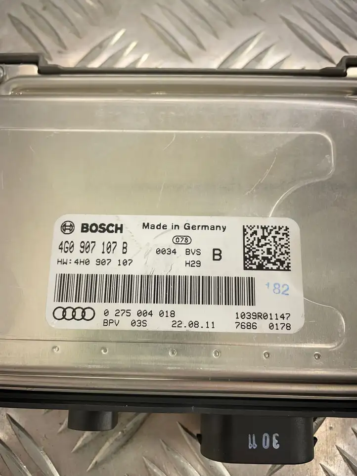 Audi A6 C7 (2011 - 2014) 4G0907107B Модуль управления камерой — фото 4