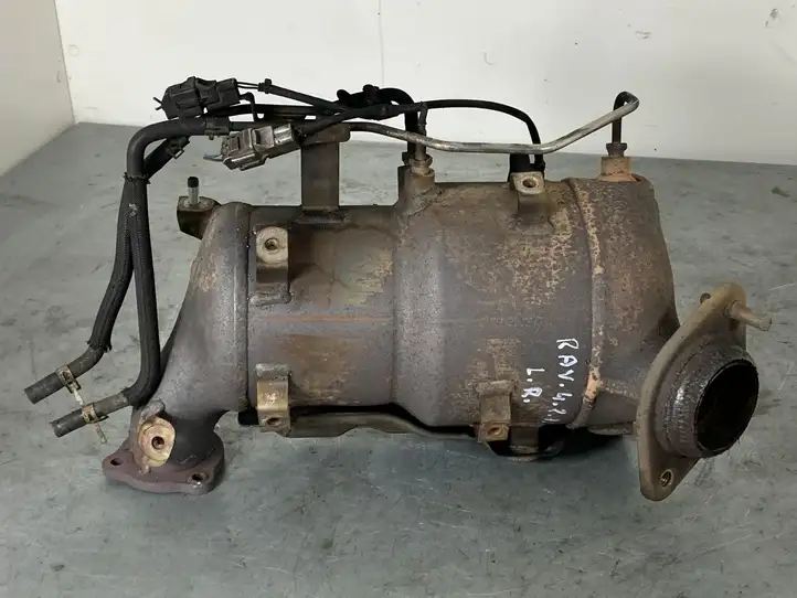 Toyota RAV 4 (XA30) (2006 - 2016) 26020 Катализатор / DPF / FAP — фото 1