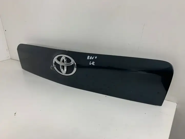 Toyota RAV 4 (XA30) (2006 - 2016) 7680142040 Подсветка номера — фото 2