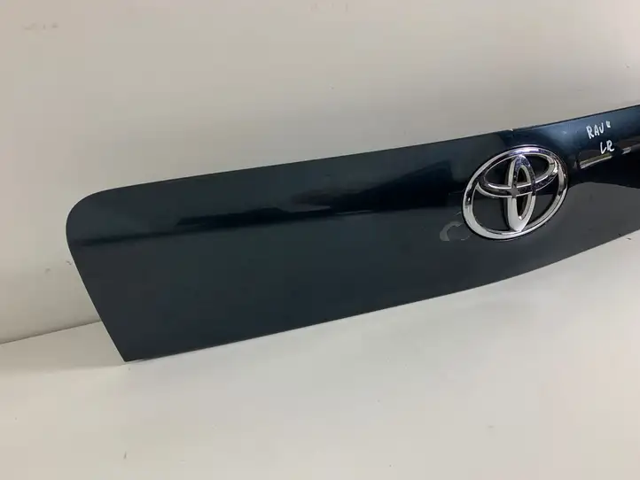 Toyota RAV 4 (XA30) (2006 - 2016) 7680142040 Подсветка номера — фото 3