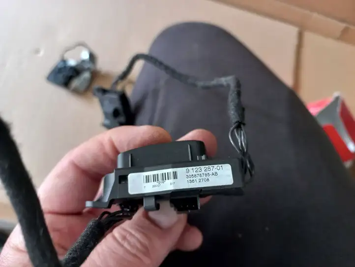 BMW 3 E90 E91 (2005 - 2012) 61319123287 Кнопки на рулевом колесе — фото 2