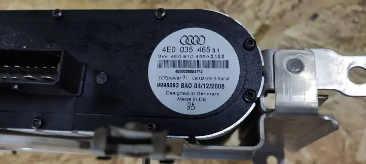Audi A8 S8 D3 4E (2005 - 2007) 4E0910465AX Усилитель звука — фото 4
