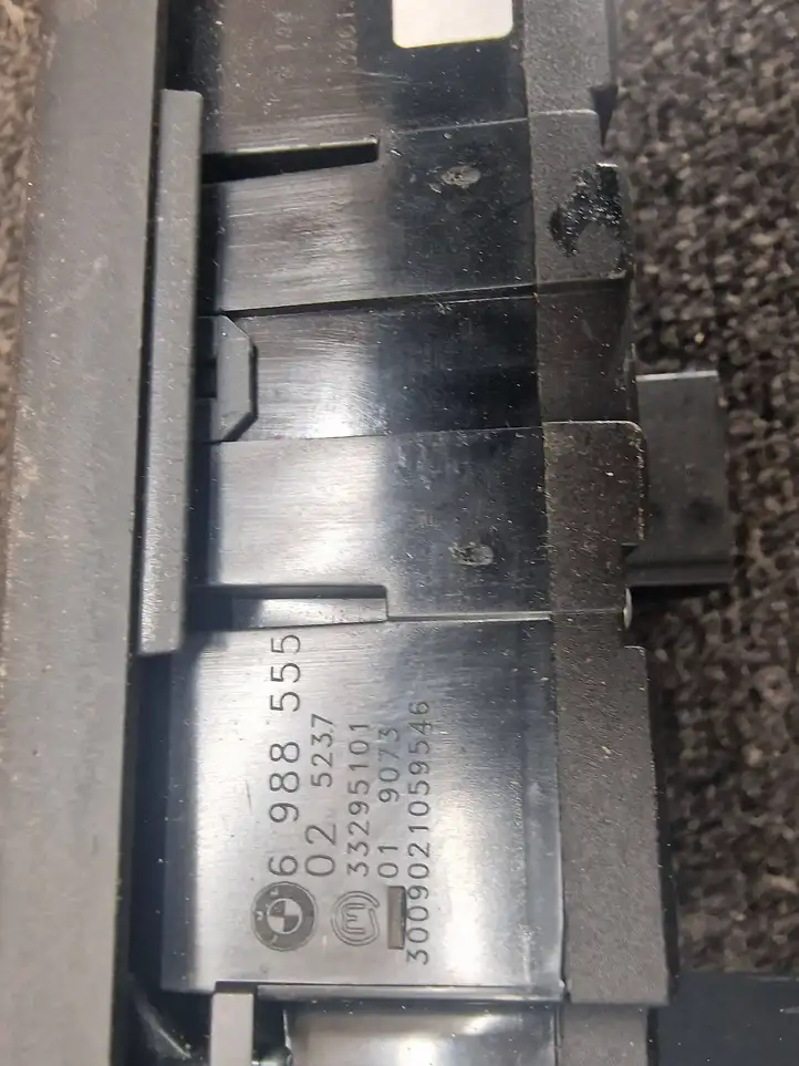 BMW 5 E60 E61 (2004 - 2010) 6988555 Включатель фонарей — фото 3