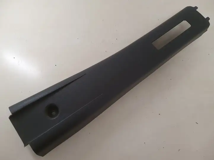 Iveco Daily Daily 4th gen (2006 - 2012) 500337383 Верхняя обшивка стойки B — фото 1