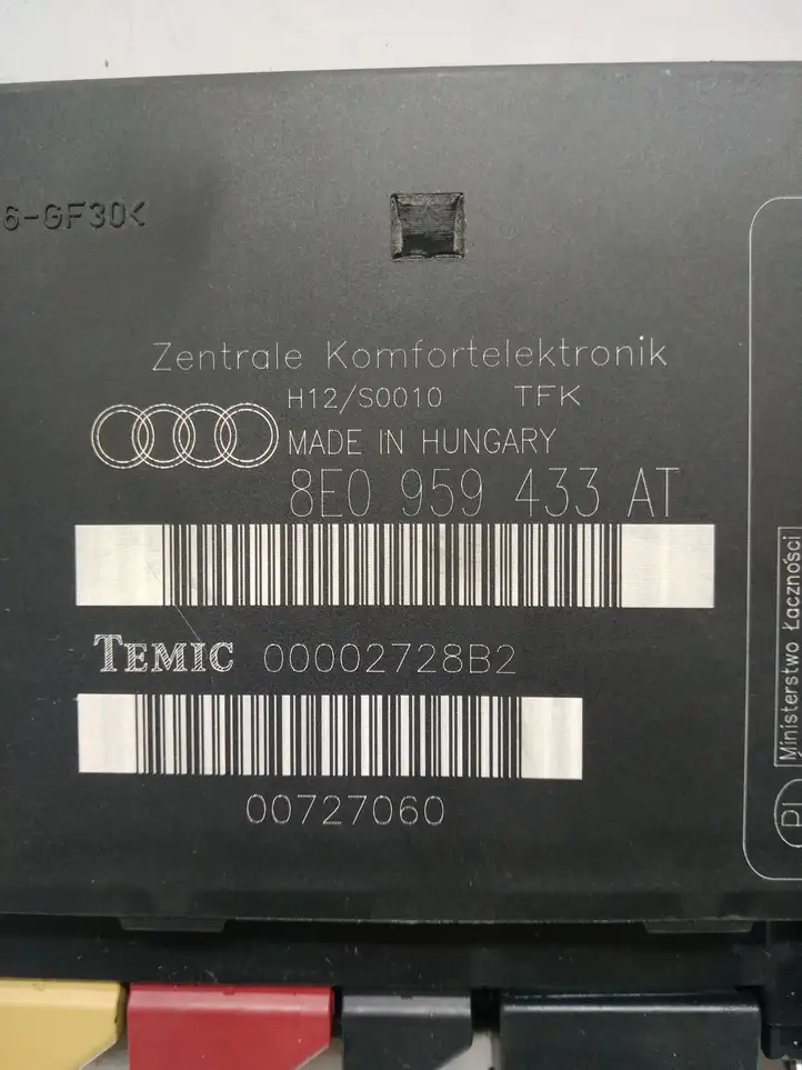 Audi A4 S4 B6 8E 8H (2000 - 2006) 8E0959433AT Модуль комфорта — фото 3