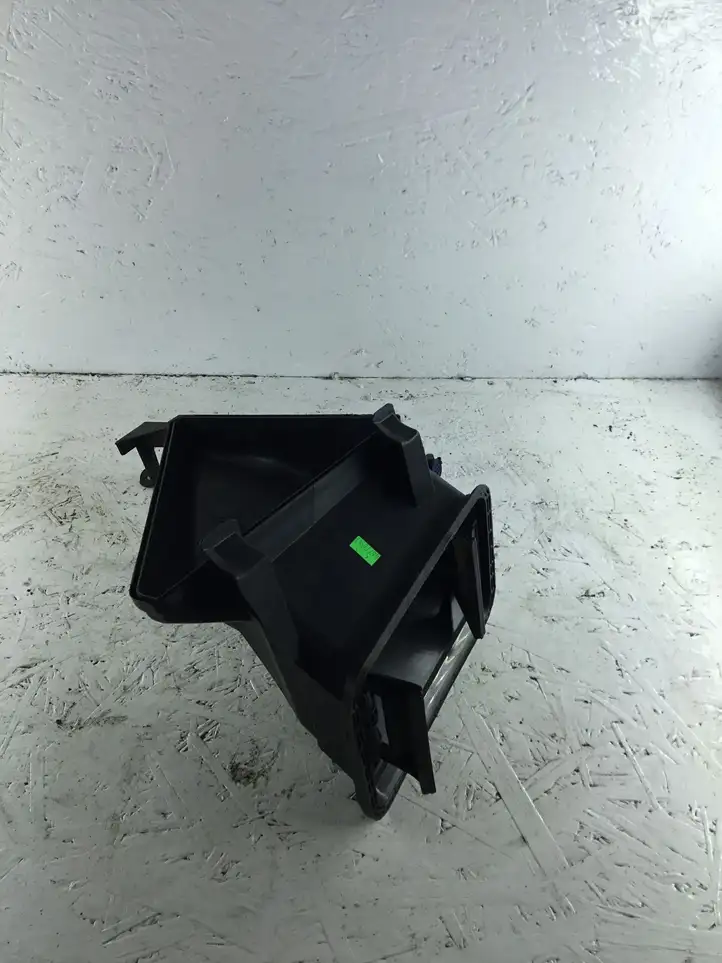 BMW X5 F15 (2013 - 2017) 9245585 Детали воздухозаборника — фото 4