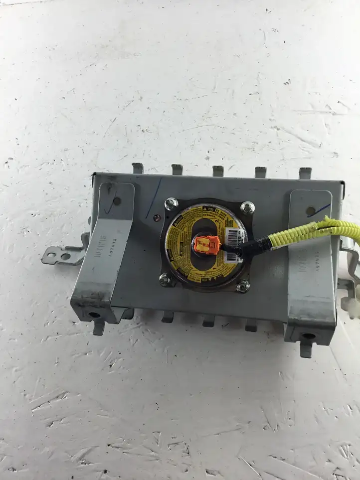 Toyota Land Cruiser (J150) (2009 - ) 002139110KN9 Подушка безопасности пассажира — фото 3