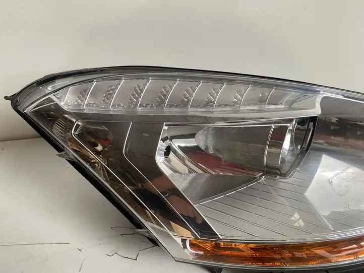 Citroen C4 I Picasso (2006 - 2013) Передняя фара — фото 3