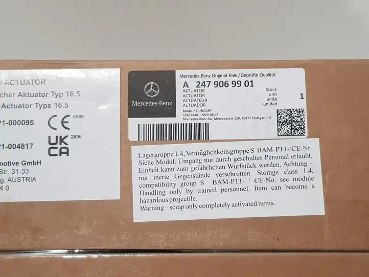 Mercedes-Benz EQA (2021 - ) Привод подушки безопасности пешехода — фото 3