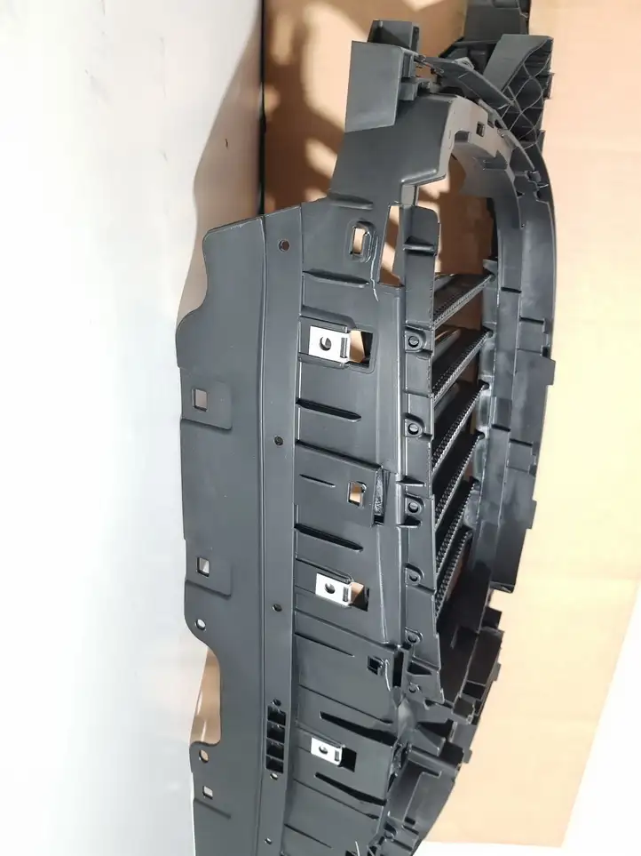BMW X3 G01 (2018 - 2024) 51137497227 Дефлектор воздуха — фото 8