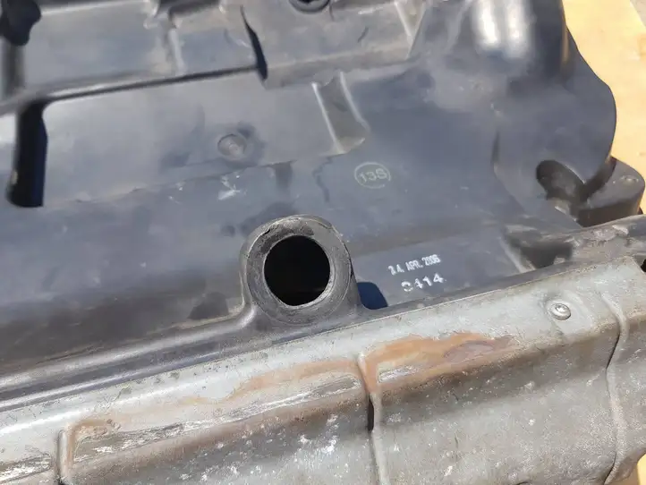 Seat Altea (2004 - 2009) 06F133837AA Крышка двигателя декоративная — фото 2