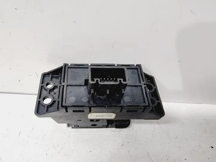 Nissan X-Trail T32 (2014 - 2021) 251756FR0A Кнопка ручного тормоза — фото 3
