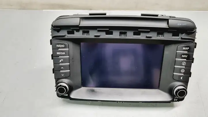 Kia Sorento (2014 - 2017) 96560C5500WK Магнитола / мультимедийная система — фото 1