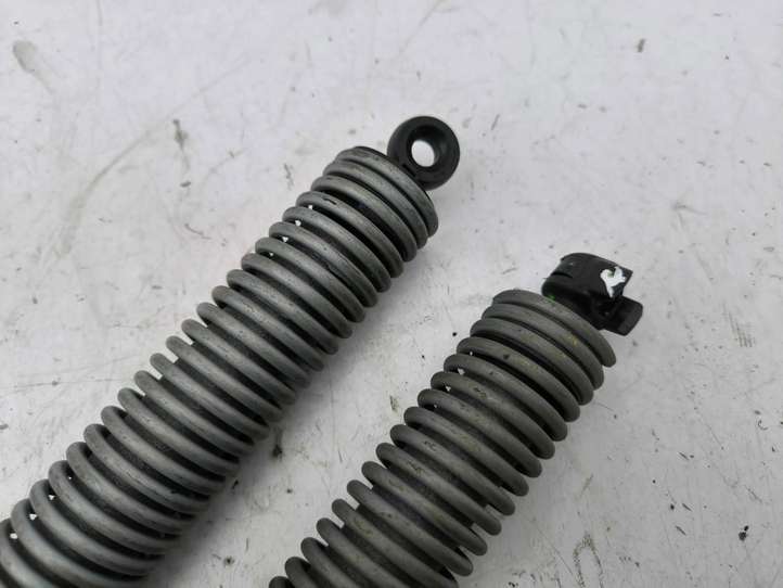 BMW 7 F01 F02 F03 F04 (2008 - 2016)  7185904 Амортизатор с пружиной