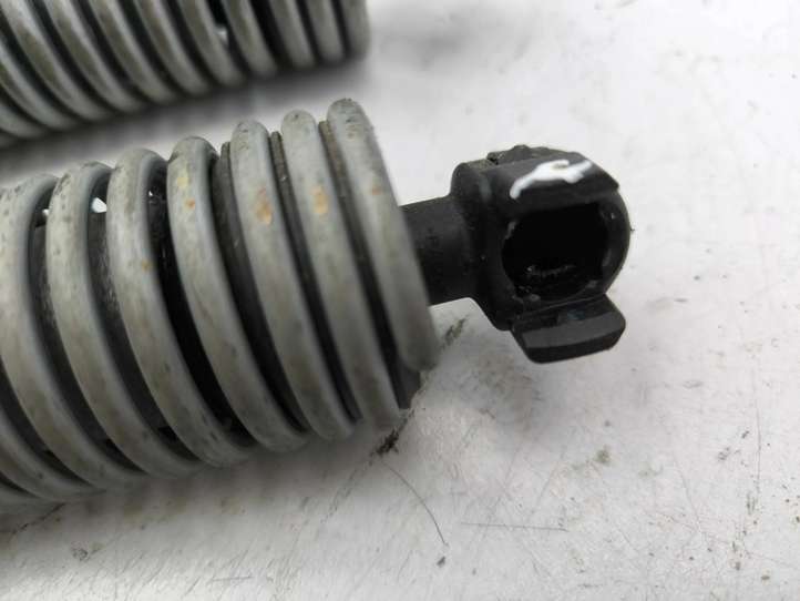 BMW 7 F01 F02 F03 F04 (2008 - 2016)  7185904 Амортизатор с пружиной