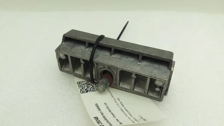 Mini One Cooper F56 F55 (2012 - 2022) 9312294 Держатель аккумулятора — фото 2
