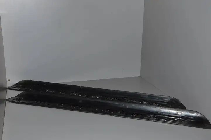 BMW 6 E63 E64 (2002 - 2010) 7011075 Наружная отделка переднего порога — фото 2