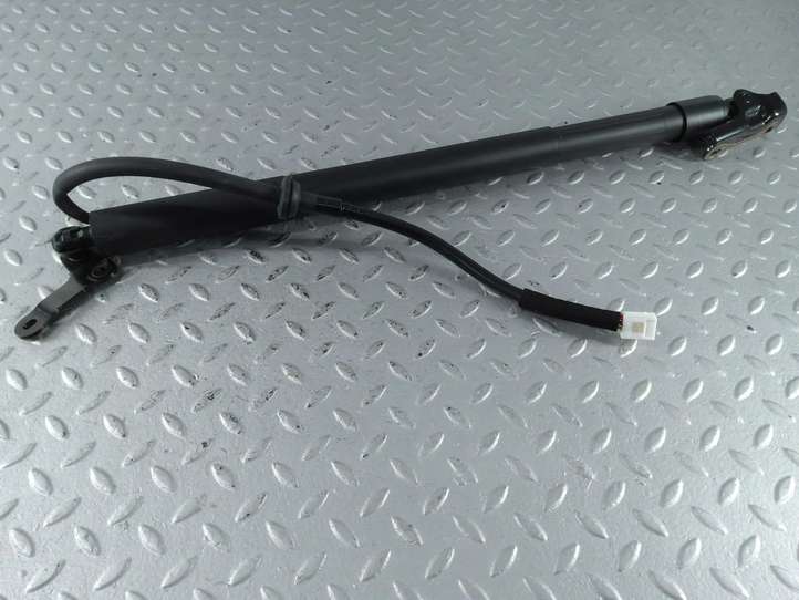 Toyota Corolla Cross (2021 - )  6891016022 Амортизатор крышки багажника