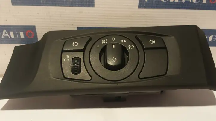 BMW 5 E60 E61 (2004 - 2010) 61316953733 Включатель фонарей — фото 1