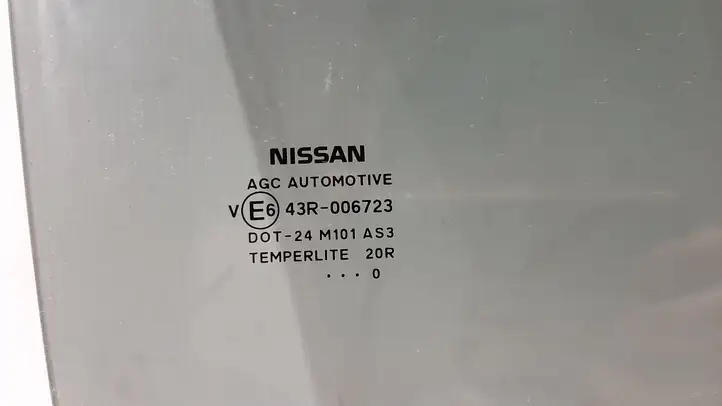 Nissan Qashqai (2006 - 2010) 82300JD005 Стекло задней двери — фото 2