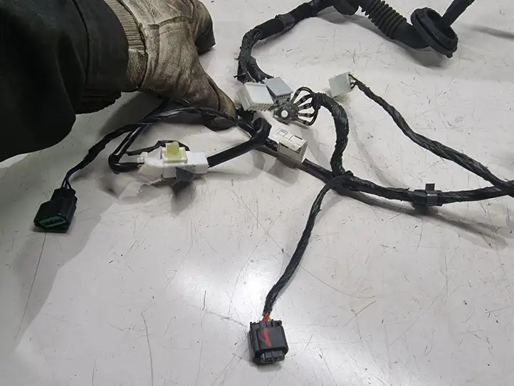 (2011 - 2016) 916803U020 Жгут проводов крышки багажника — фото 3