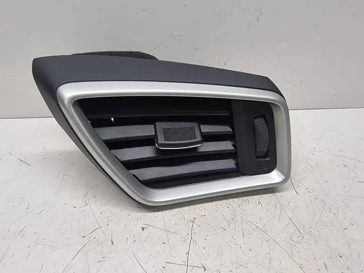 Nissan Qashqai (2013 - 2017) 687604EH0A Боковой воздушный дефлектор — фото 1