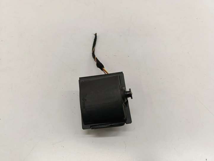 Mercedes-Benz E W214 (2024 - )  A0008208012 Электрический замок крышки бака