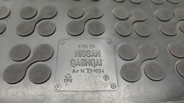 Nissan Qashqai (2013 - 2017) 231034 Резиновый коврик багажника — фото 2