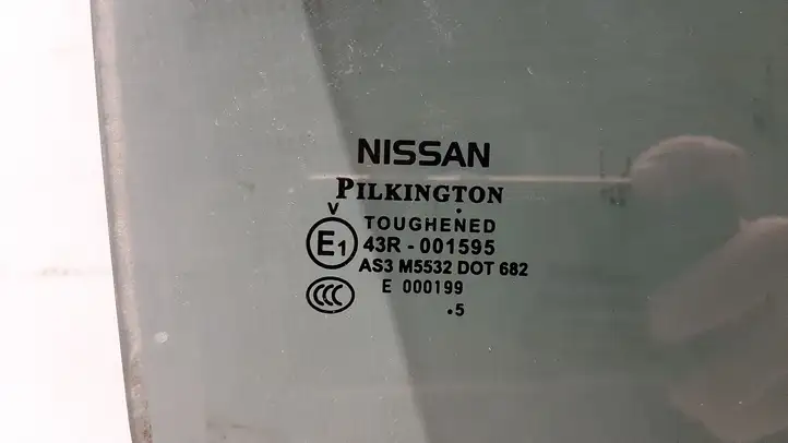 Nissan Qashqai (2013 - 2017) Стекло задней двери — фото 2