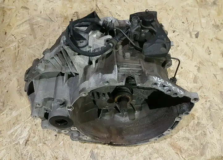 Volvo V60 (2013 - 2018) 36012742 Механическая коробка передач, 6 передач — фото 1
