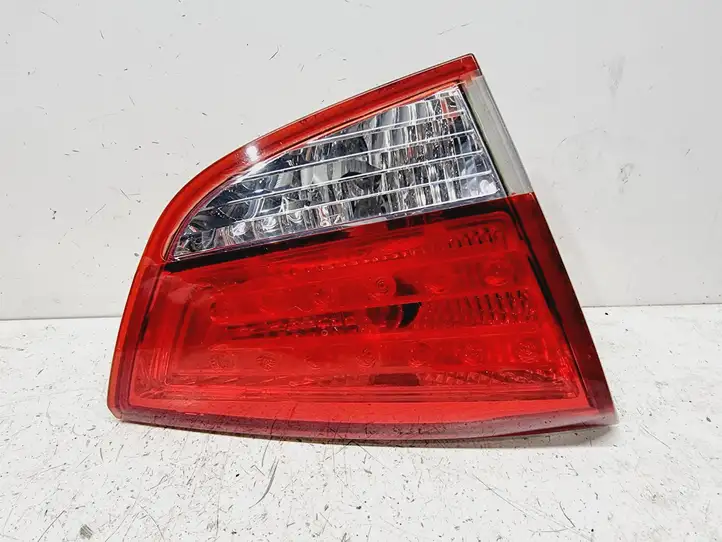 Hyundai ix35 (2009 - 2013) 924052Y000 Задний фонарь в крышке багажника — фото 1