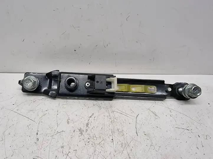 Hyundai Santa Fe (2005 - 2009) 888902B000 Регулятор высоты ремня безопасности — фото 1