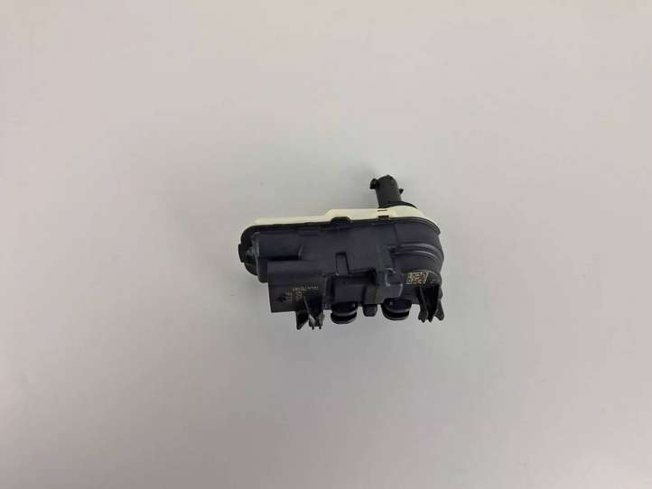 BMW i4 (2021 - )  9447698 Электрический замок крышки бака
