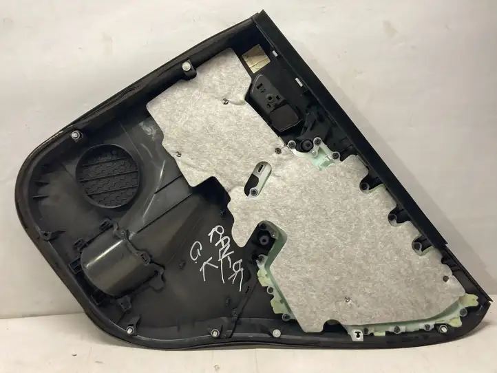 Toyota RAV 4 (XA40) (2012 - 2018) 67788X1B05 Обшивка задней двери — фото 3