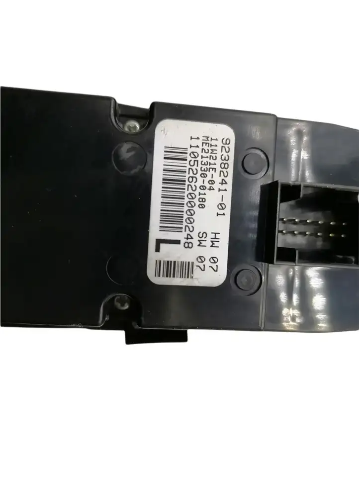 BMW 5 F10 F11 (2009 - 2016) 923824101 Блок кнопок стеклоподъемников — фото 3