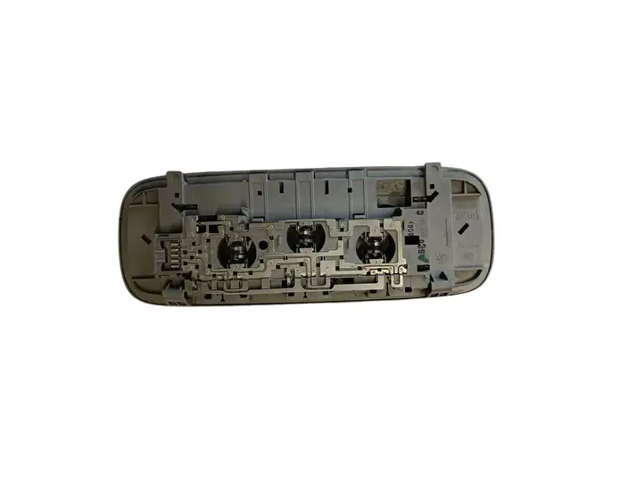 Volkswagen Golf Plus (2004 - 2008) 947291 Задняя подсветка — фото 2