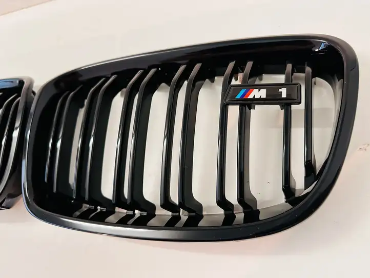 BMW 1 F20 F21 (2011 - 2019) Верхняя решетка радиатора — фото 2