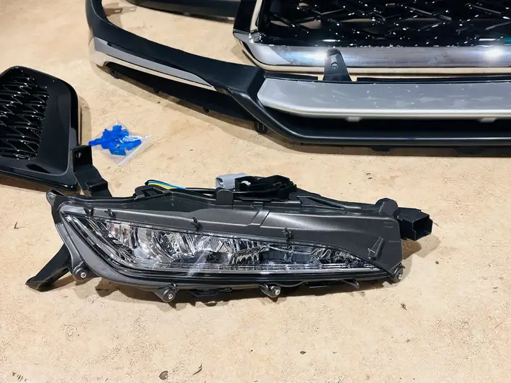 Lexus RX 450H (2019 - ) 5211948590 Комплект переднего бампера — фото 7