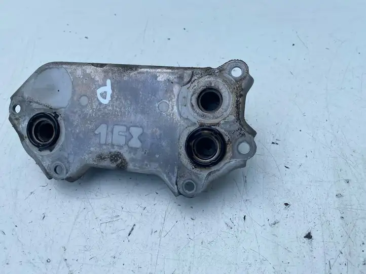 Toyota Avensis T250 (2006 - 2009) 157100R01000 Кронштейн масляного фильтра — фото 9