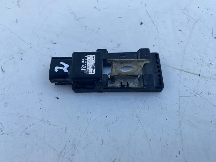Toyota Avensis T250 (2006 - 2009) 2885028010 Реле защиты аккумулятора — фото 3