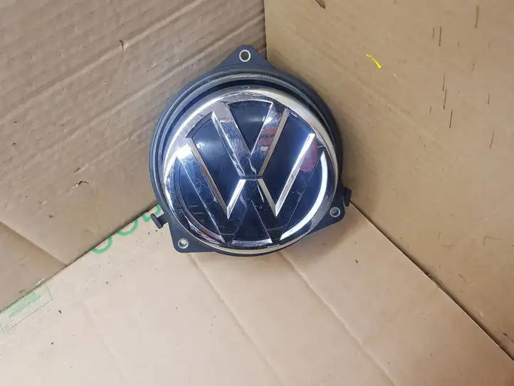 Volkswagen Golf VII (2013 - 2019) 5G9827469D Ручка крышки багажника — фото 1